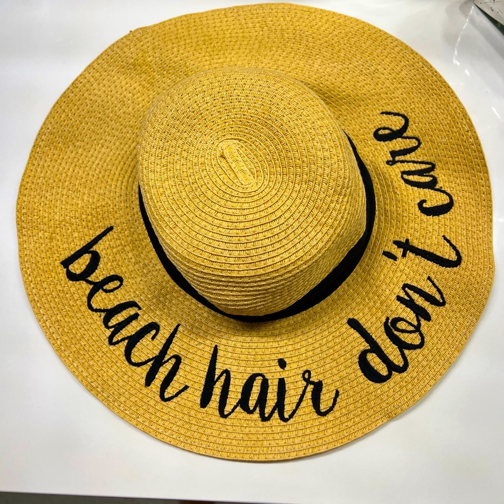 👒Beach hat with brim👒